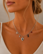 Collar charms Plata y Negro