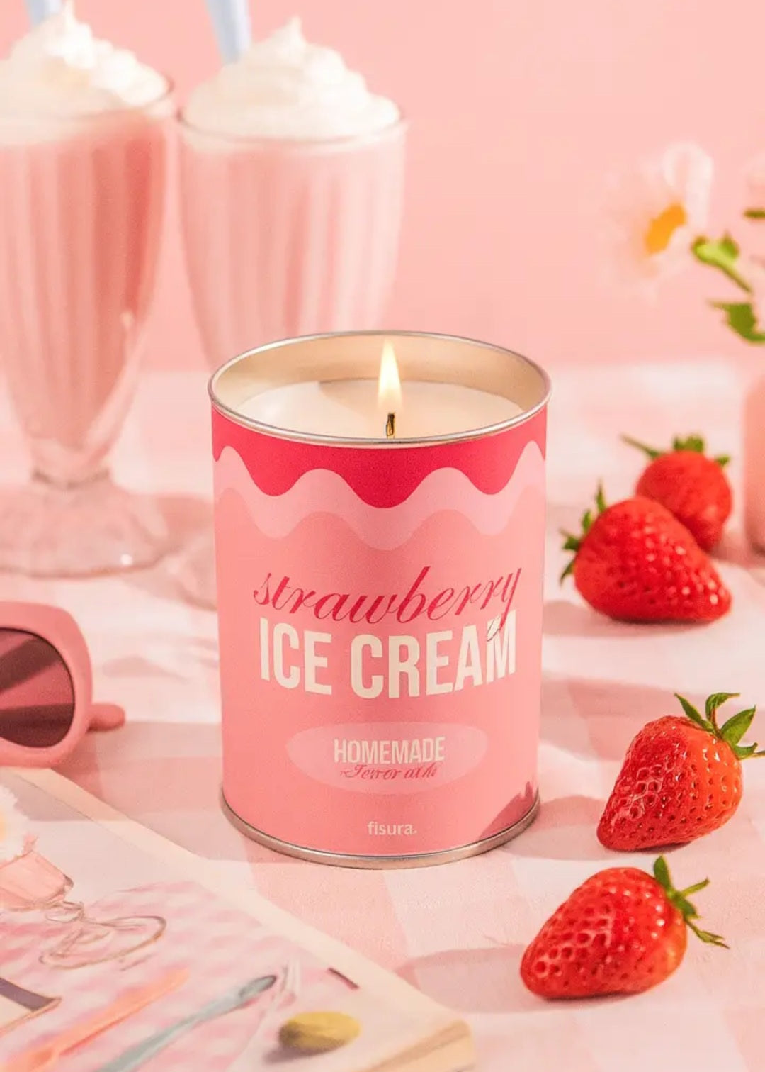 Vela en lata "Strawberry ice cream"