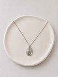 Collar Concha Marina de Acero Inoxidable Plateado
